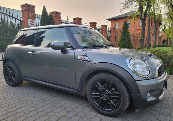 MINI Cooper S cena 30900 przebieg: 156000, rok produkcji 2007 z Łódź małe 379